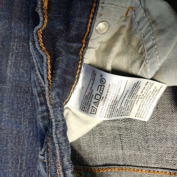 Old Navy Jeans - Picture 4 of 4